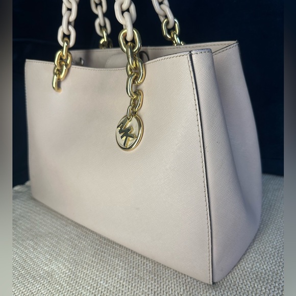 Michael Kors Blush Shoulder Bag - Picture 6 of 11